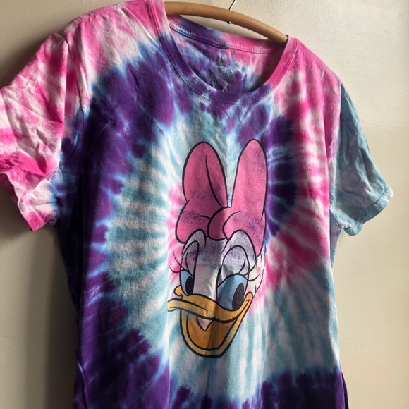 Disney Bound Daisy Duck Tie Dye Womans T Shirt - Picture 1 of 3